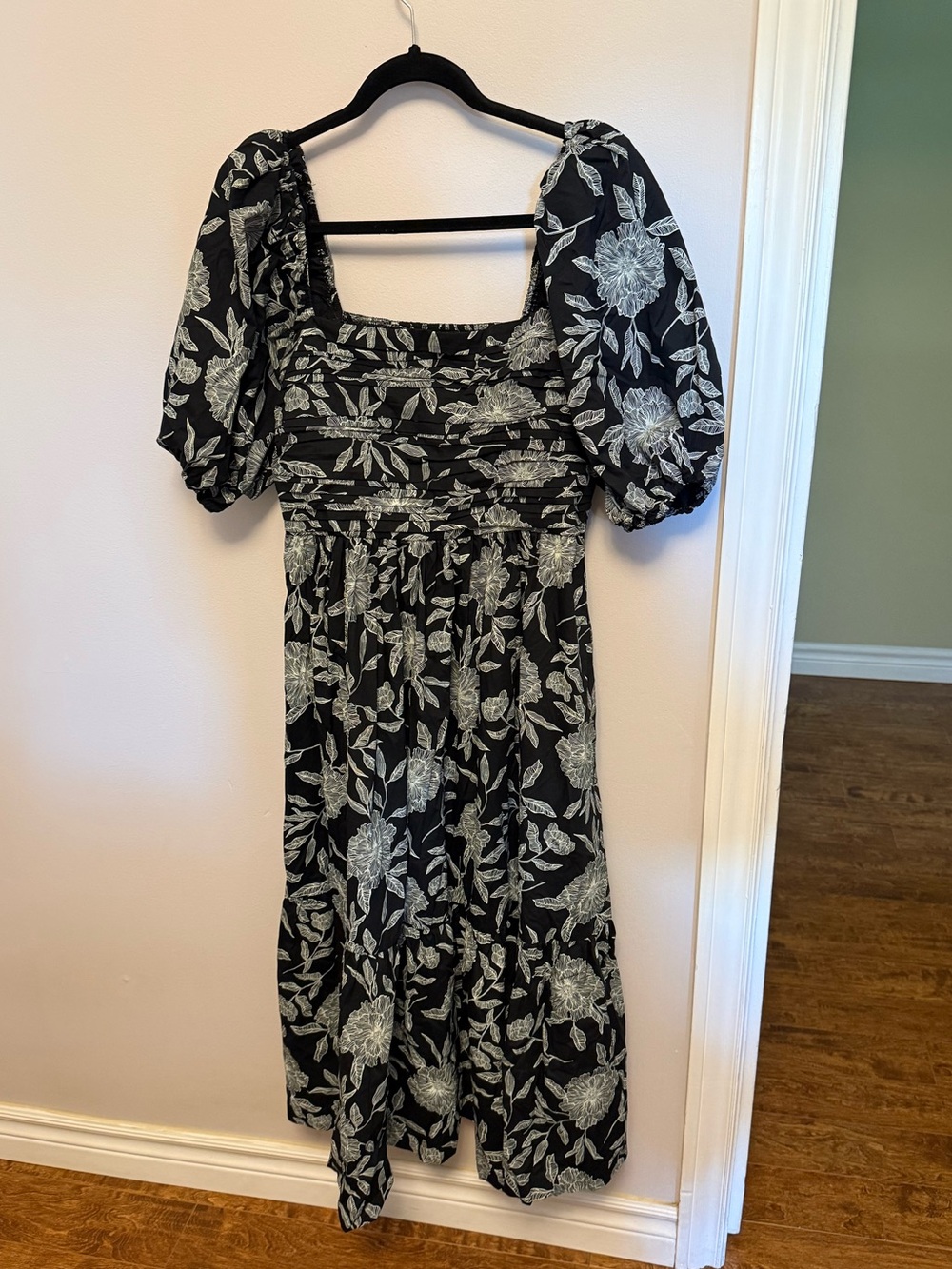 Abercrombie Emerson Puff Sleeve Midi Dress